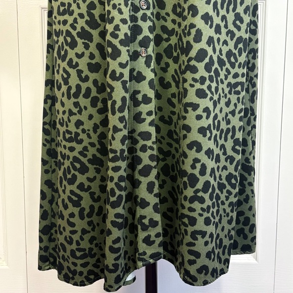 Chadwicks Green & Black Leopard Animal Print Button Down Shirt Dress 8P - Picture 9 of 16
